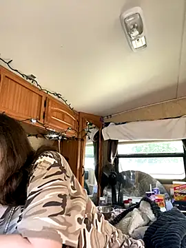 JT83FL online show from November 18, 2025, 7:28 pm