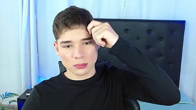 Snapshot of Mattass18 chatting on February 19, 2026, 1:30 pm Mattass18 online show from February 19, 2026, 1:30 pm