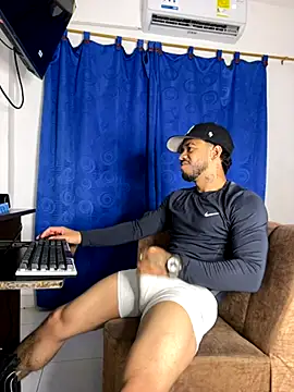 Kylian Alessandro online show from November 2, 2025, 6:29 am