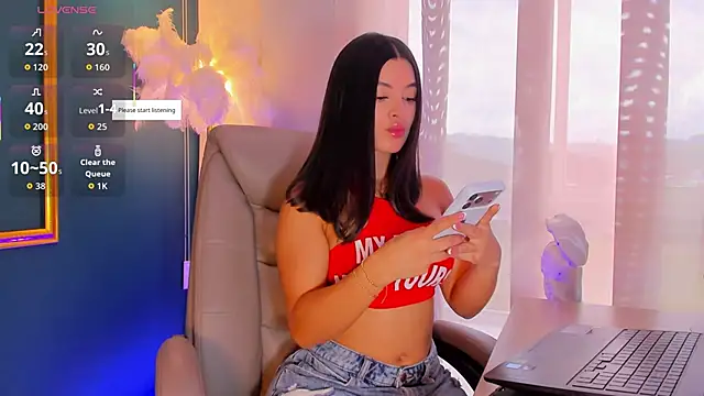 Snapshot of Rashel_Frost_ chatting on May 7, 2026, 6:22 pm Rashel Frost online show from May 7, 2026, 6:22 pm