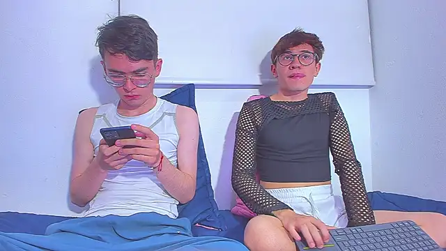 Snapshot of dani_angel_dark chatting on November 29, 2025, 1:28 am dani angel dark online show from November 29, 2025, 1:28 am