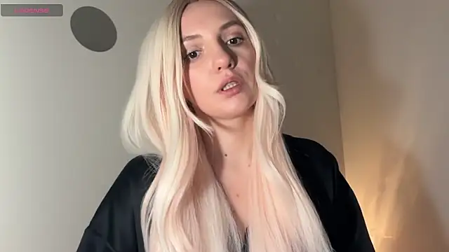 cute cake online show from January 8, 2026, 3:18 pm