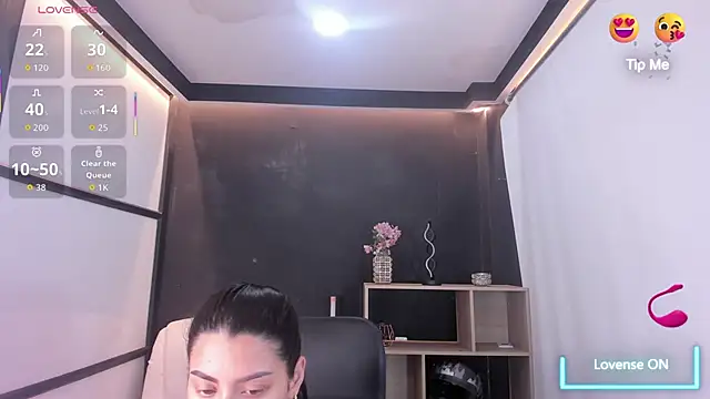 Snapshot of MelodySnow chatting on November 6, 2025, 8:57 pm MelodySnow online show from November 6, 2025, 8:57 pm