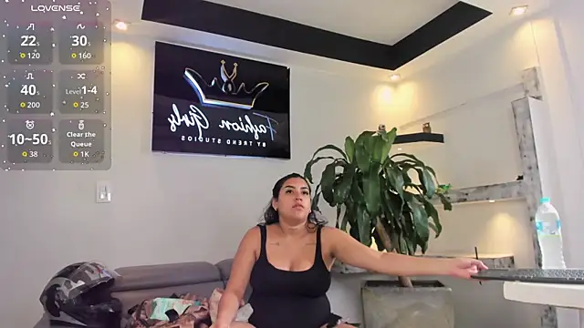 Snapshot of MelodySnow chatting on November 19, 2025, 9:15 pm MelodySnow online show from November 19, 2025, 9:15 pm