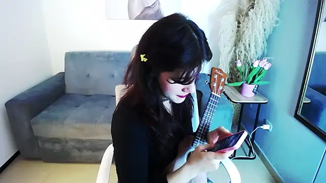 Snapshot of AmberPixie_ chatting on May 15, 2026, 2:31 am AmberPixie online show from May 15, 2026, 2:31 am