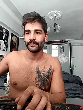 Snapshot of ogiday124 chatting on October 15, 2025, 10:45 am ogiday124 online show from October 15, 2025, 10:45 am