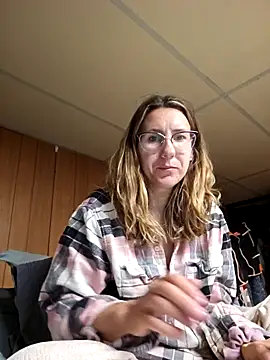 pleasureme24k online show from November 12, 2025, 6:01 pm