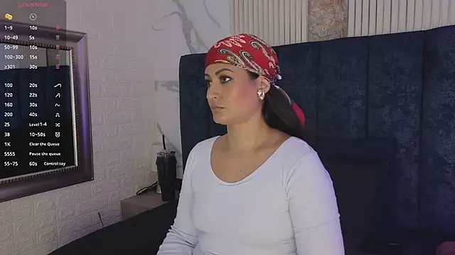 MarScarlett online show from April 5, 2026, 1:29 pm