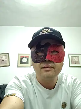 caige8888 online show from October 15, 2025, 9:28 am