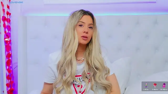 AriannaSins online show from March 8, 2025, 9:28 am