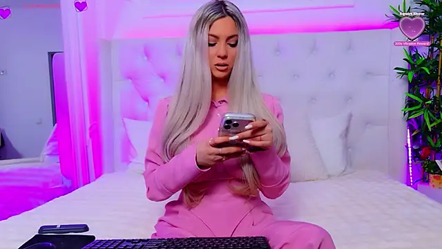 AriannaSins online show from March 4, 2026, 1:30 pm