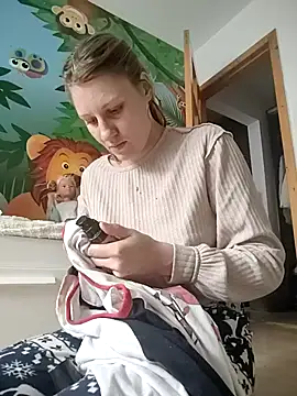 Snapshot of SandyCassie chatting on October 16, 2025, 10:12 am SandyCassie online show from October 16, 2025, 10:12 am