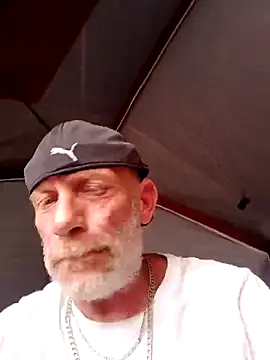 Snapshot of whitepony244 chatting on March 3, 2026, 5:20 pm whitepony244 online show from March 3, 2026, 5:20 pm