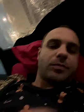 AndyLynn online show from November 24, 2025, 3:45 pm