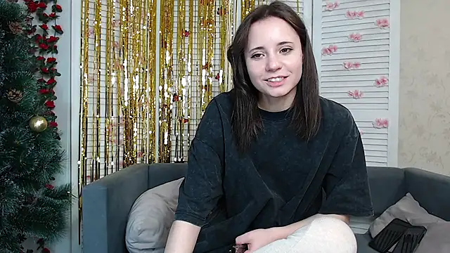 evaa here  online show from December 5, 2025, 8:02 am