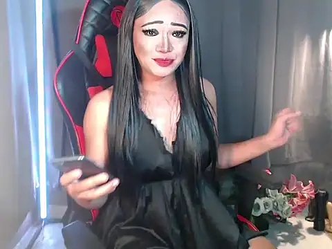 Snapshot of smokeprincess chatting on November 14, 2025, 10:30 am smokeprincess online show from November 14, 2025, 10:30 am