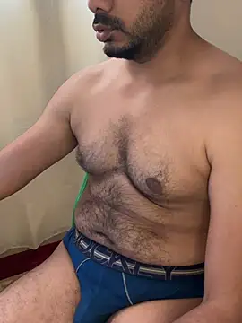 Handsome8677 online show from April 15, 2026, 9:04 am