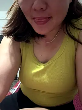 panda-bae online show from November 9, 2025, 10:47 pm