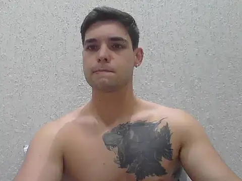 Zure-xxx online show from April 10, 2026, 11:45 pm