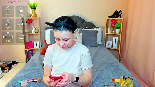 ChloeBrut online show from November 14, 2025, 12:36 am