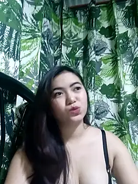 Snapshot of XxxHotCouples4u chatting on April 2, 2026, 8:32 am XxxHotCouples4u online show from April 2, 2026, 8:32 am