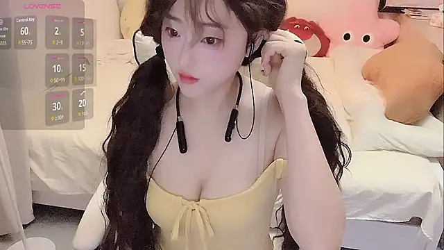 Ximi1 online show from October 17, 2025, 10:44 pm