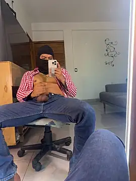 Snapshot of the_vein18 chatting on February 4, 2026, 3:40 pm the vein18 online show from February 4, 2026, 3:40 pm