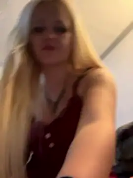 CherryXOX- online show from January 9, 2026, 7:32 pm