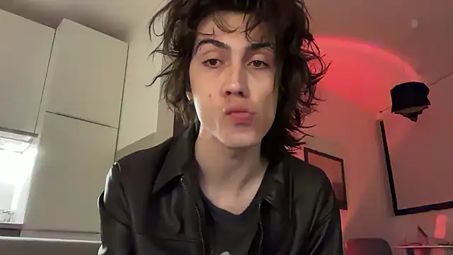 kira yoshika9e online show from March 24, 2026, 9:37 pm