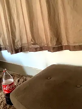 Snapshot of pietra9247 chatting on November 29, 2025, 2:06 pm pietra9247 online show from November 29, 2025, 2:06 pm