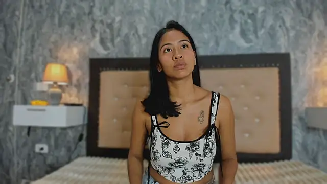 Snapshot of EuphoriaSavage chatting on December 21, 2025, 11:12 am EuphoriaSavage online show from December 21, 2025, 11:12 am