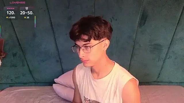 Aaron Eze online show from February 15, 2026, 8:41 pm