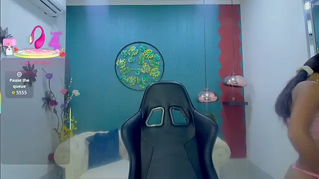 Miagreys1 online show from November 20, 2025, 11:22 am