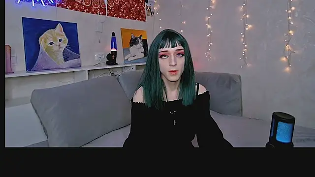 Snapshot of whoalexxa chatting on November 15, 2025, 1:15 pm whoalexxa online show from November 15, 2025, 1:15 pm