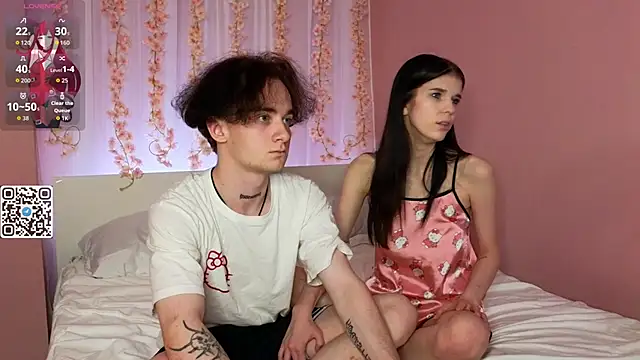 catchthiscouplle online show from October 19, 2025, 10:34 pm