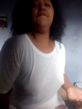 isabel and hekler online show from November 13, 2025, 12:31 pm