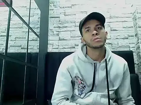 pether hairy online show from December 2, 2025, 4:36 am