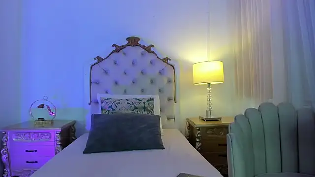 jessi lopez45 online show from February 21, 2026, 7:49 pm