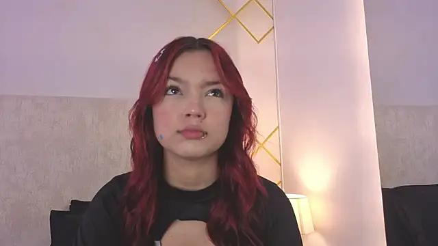 Snapshot of Martinaa_Garcia chatting on May 13, 2026, 7:54 pm Martinaa Garcia online show from May 13, 2026, 7:54 pm