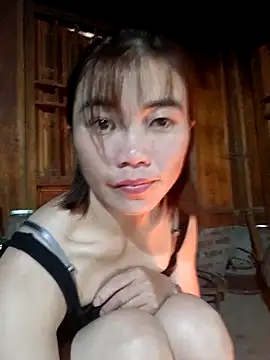 Snapshot of omai-ngot chatting on November 10, 2025, 2:27 am omai-ngot online show from November 10, 2025, 2:27 am