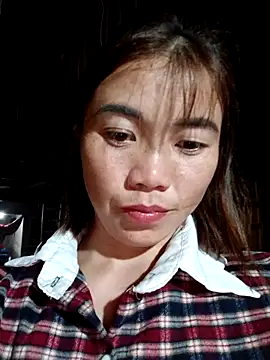 Snapshot of omai-ngot chatting on November 14, 2025, 1:04 pm omai-ngot online show from November 14, 2025, 1:04 pm