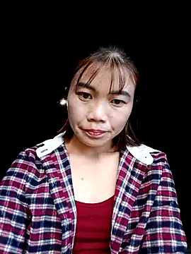 Snapshot of omai-ngot chatting on November 13, 2025, 8:29 am omai-ngot online show from November 13, 2025, 8:29 am