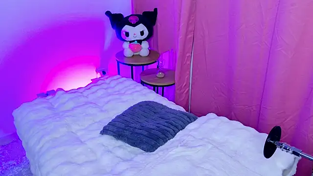 Celesttebloom   online show from December 2, 2025, 12:11 am