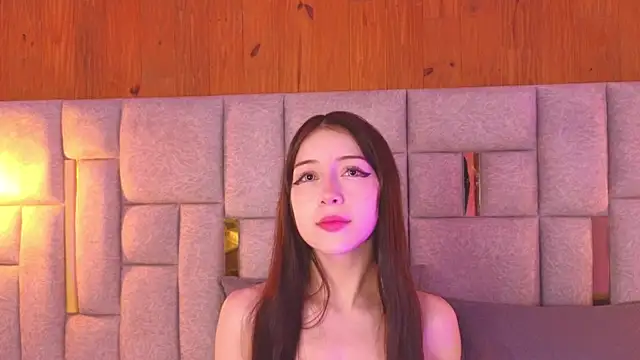 bella kittyy  online show from November 29, 2025, 5:29 am