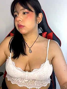 Snapshot of _Bella_7 chatting on November 18, 2025, 2:49 am Bella 7 online show from November 18, 2025, 2:49 am