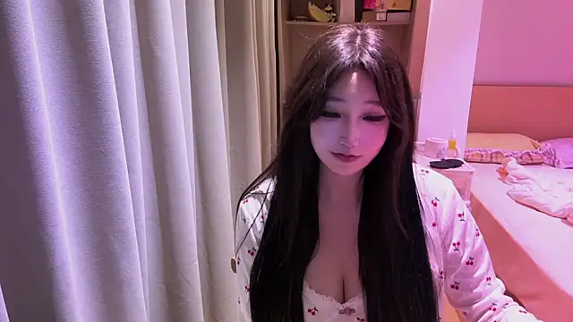 TUTU-TU online show from November 30, 2025, 6:09 pm