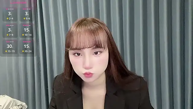 Momo-999 online show from October 18, 2025, 3:25 pm