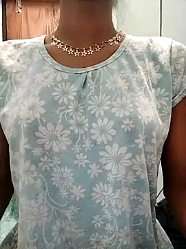 Snapshot of Ratri-Biswas chatting on February 19, 2026, 3:42 pm Ratri-Biswas online show from February 19, 2026, 3:42 pm