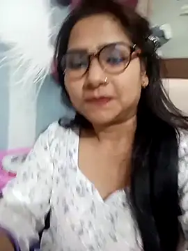 Snapshot of Vanshika1432 chatting on November 11, 2025, 5:08 pm Vanshika1432 online show from November 11, 2025, 5:08 pm