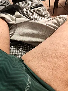 Italianstyle79 online show from December 1, 2025, 6:42 pm